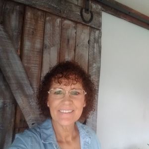 Meet your Posher, Deb